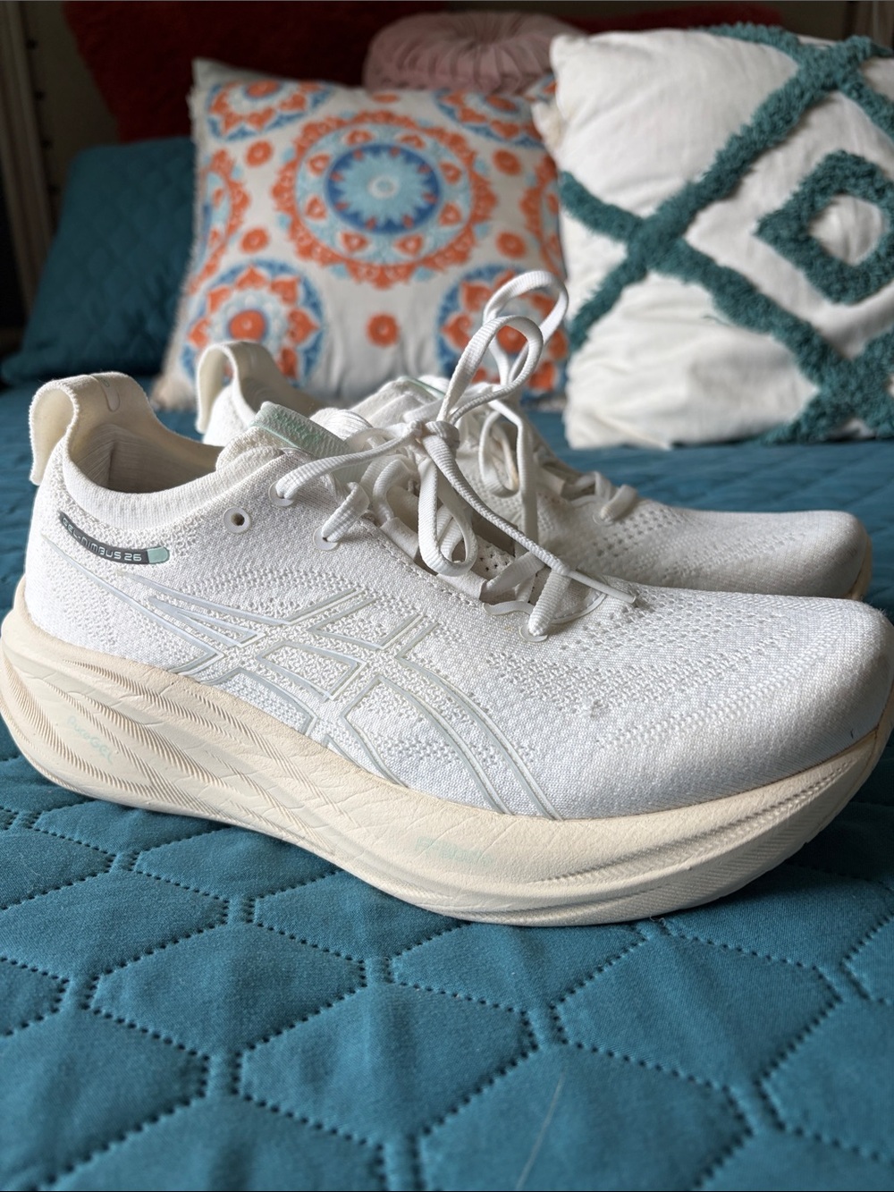 ASICS Gel Nimbus Shoes - Picture 4 of 7